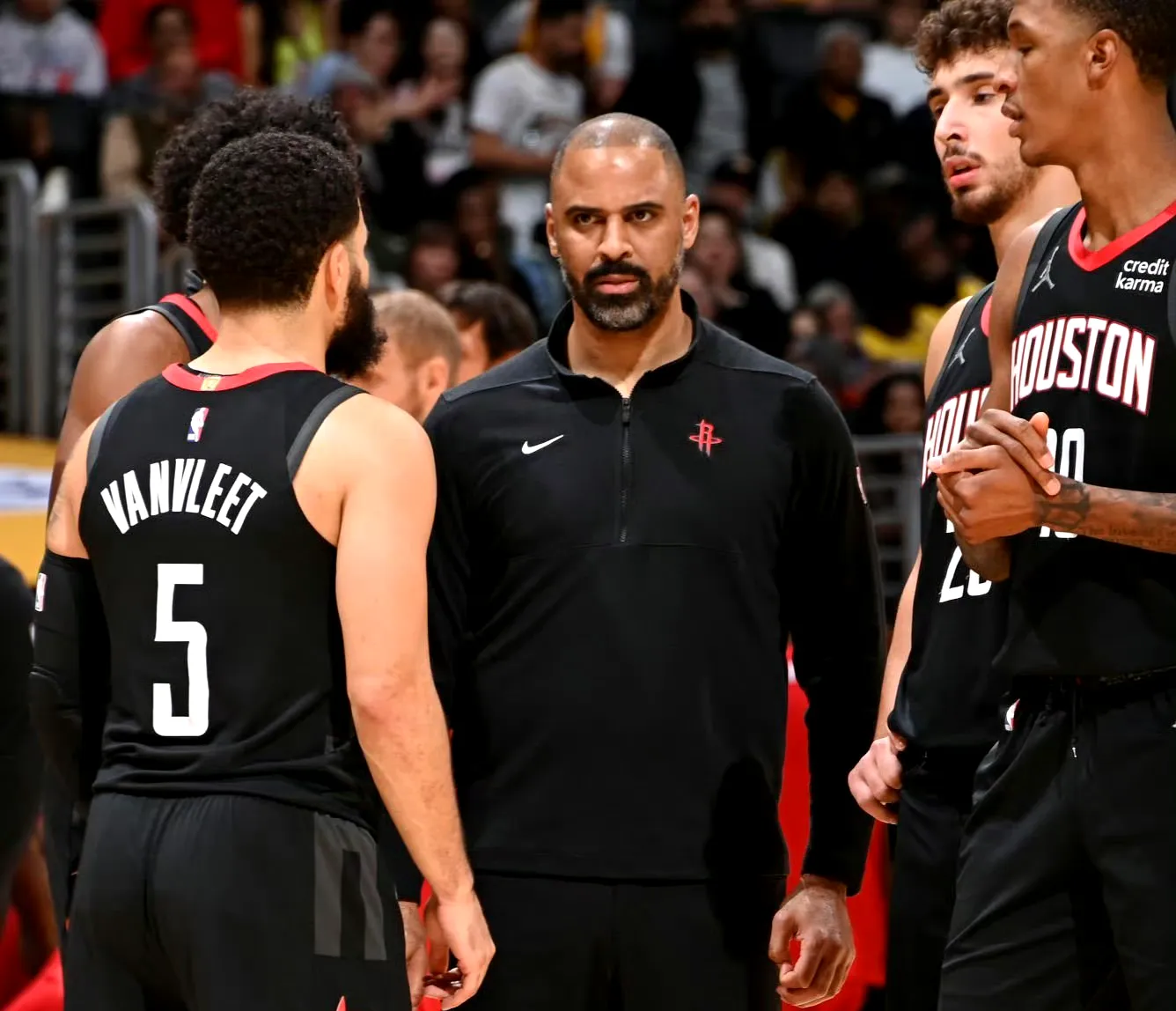 包含森林狼球员准备迎战，凯尔特人主教练调整战术，势不可挡的词条