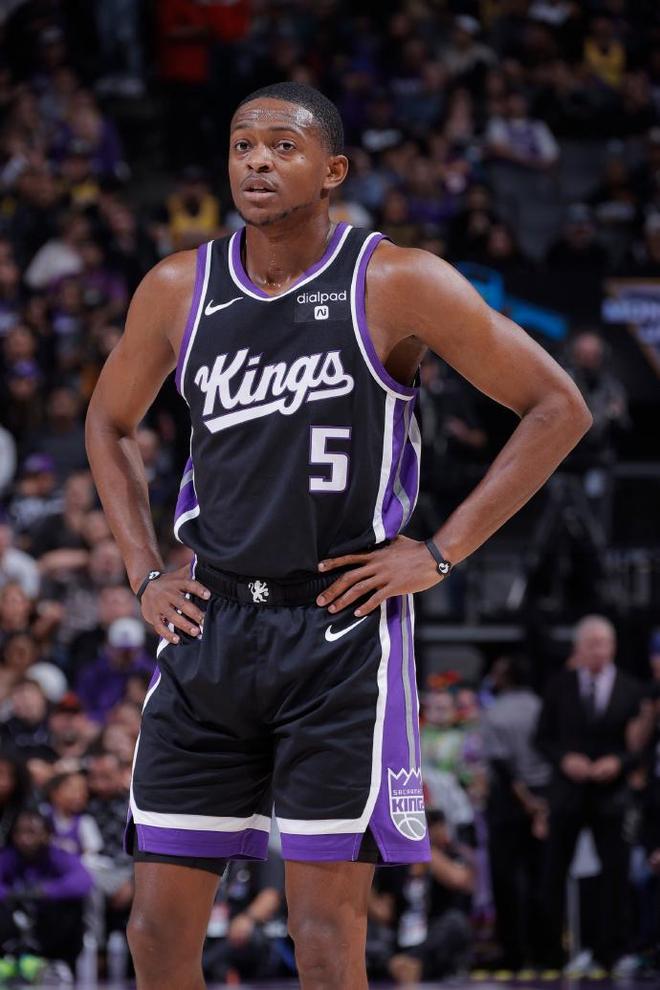 浙江队险胜福建队，福克斯状态火热