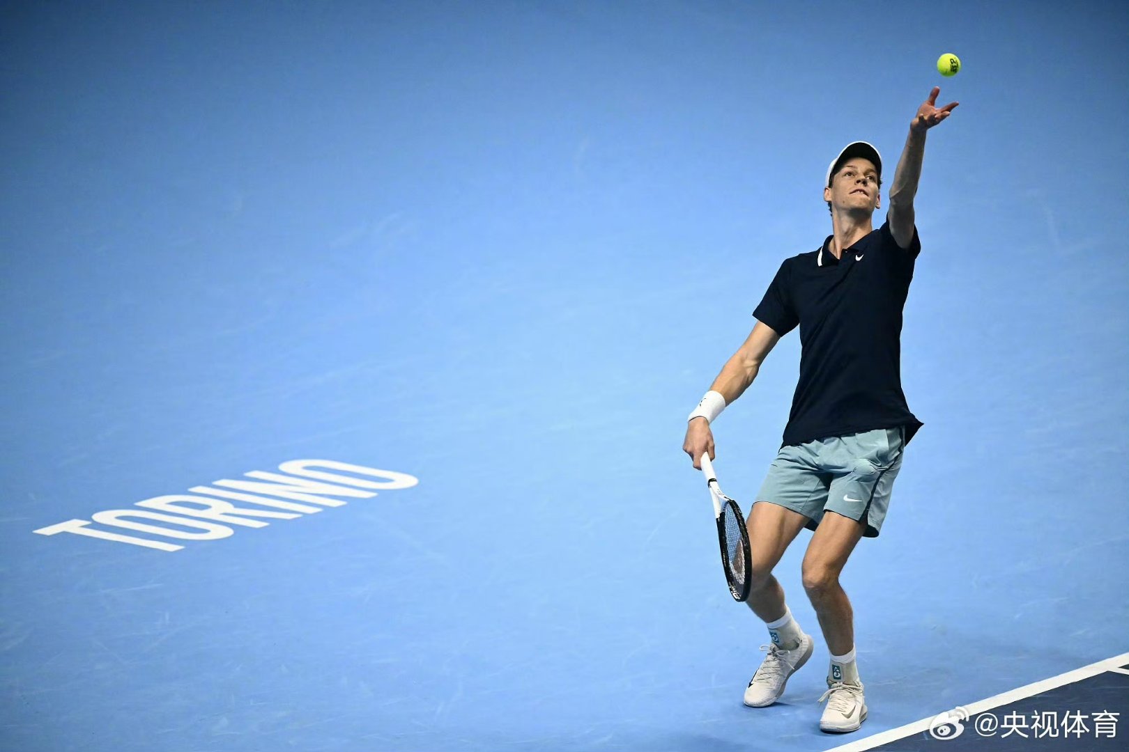 ATP总决赛轻取美网,辛纳统治全场 ATP总决赛轻取美网,辛纳统治全场