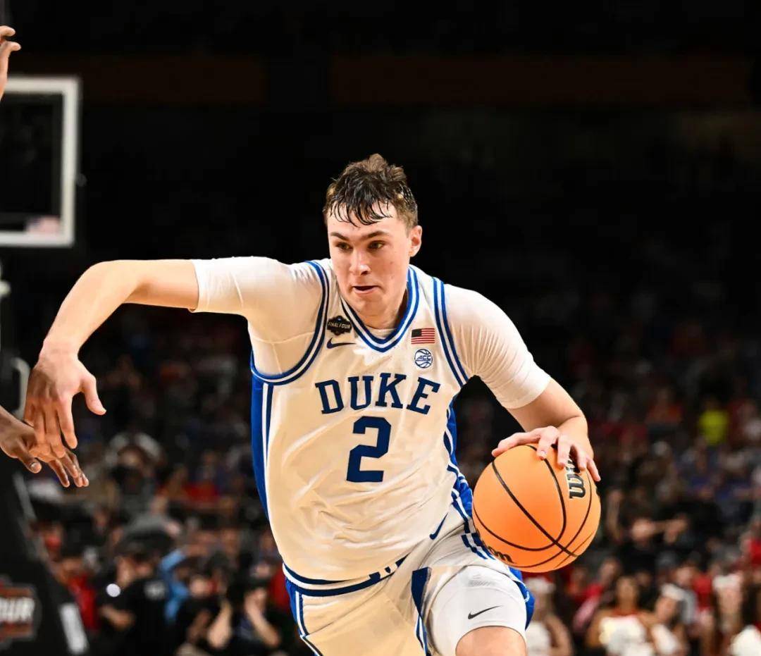 独行侠鏖战马刺，西亚卡姆高光表现